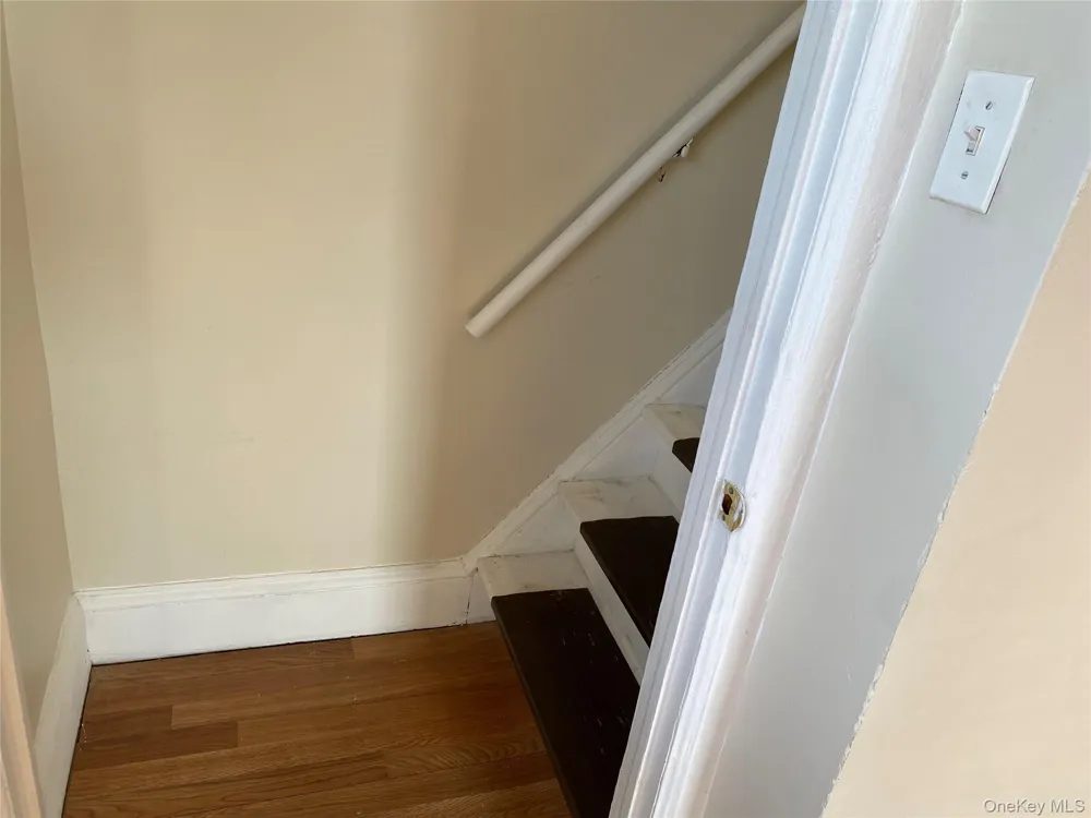 3 Taylor Court Staten Island, NY 10310