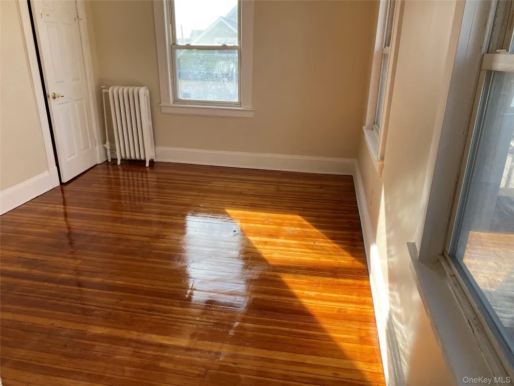 3 Taylor Court Staten Island, NY 10310