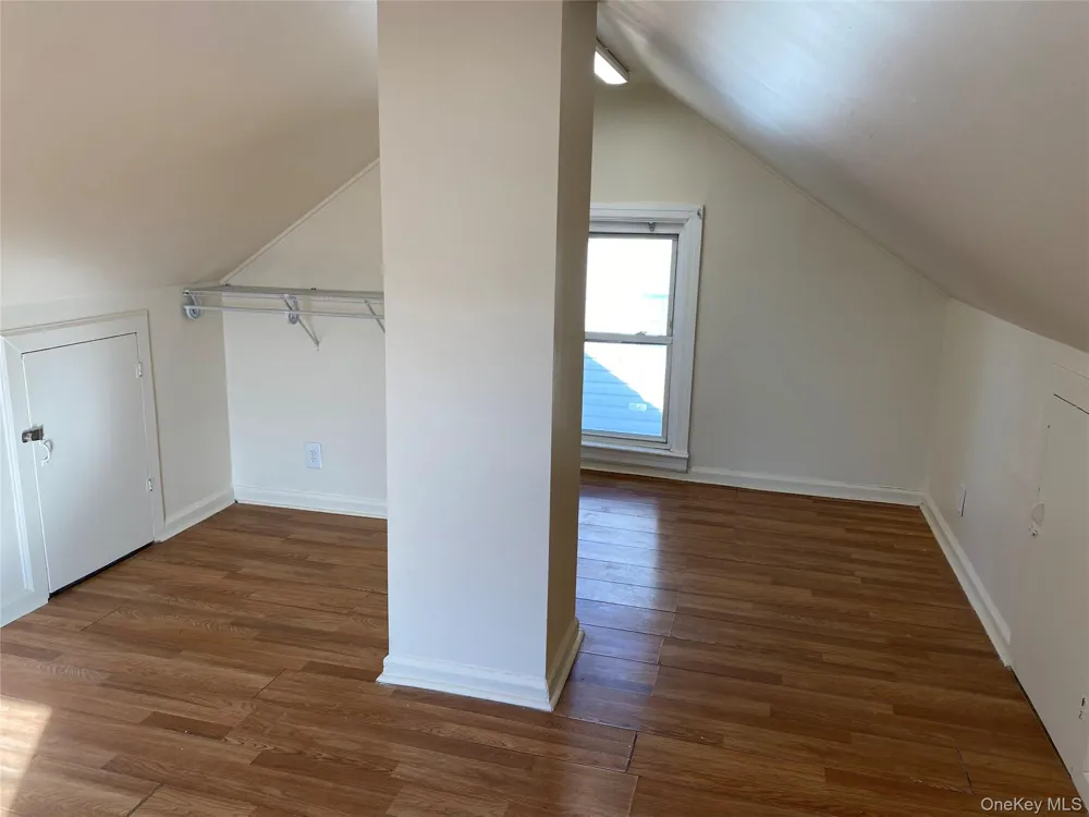 3 Taylor Court Staten Island, NY 10310
