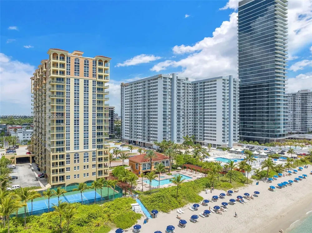2065 S Ocean Dr #TH1 Hallandale Beach, FL 33009