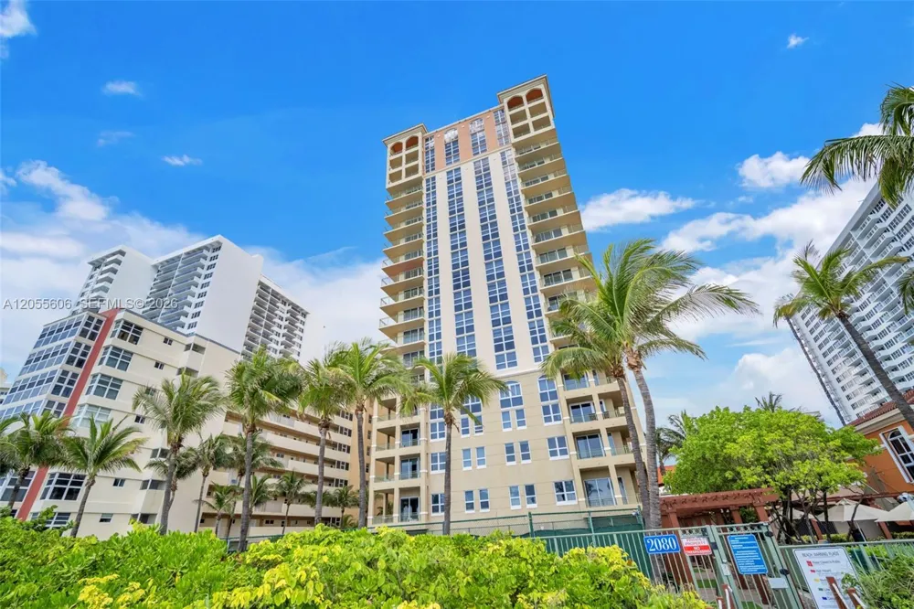 2065 S Ocean Dr #TH1 Hallandale Beach, FL 33009