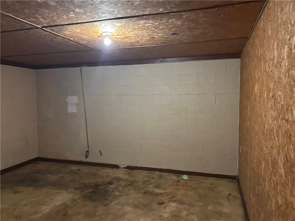 2398 James Springs Road Danielsville, GA 30633