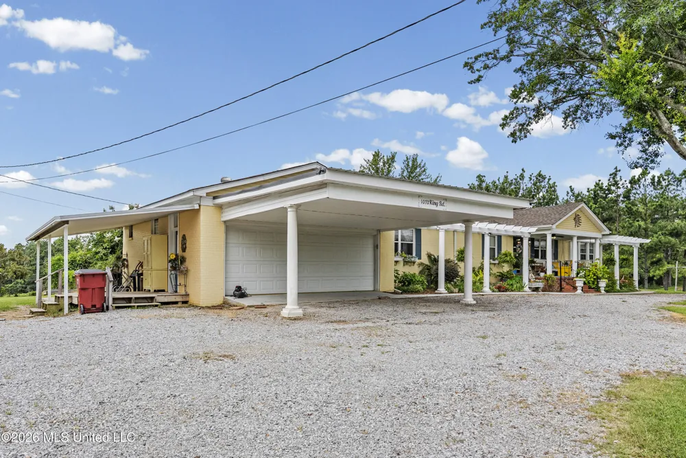 1070 King Road Enid, MS 38927