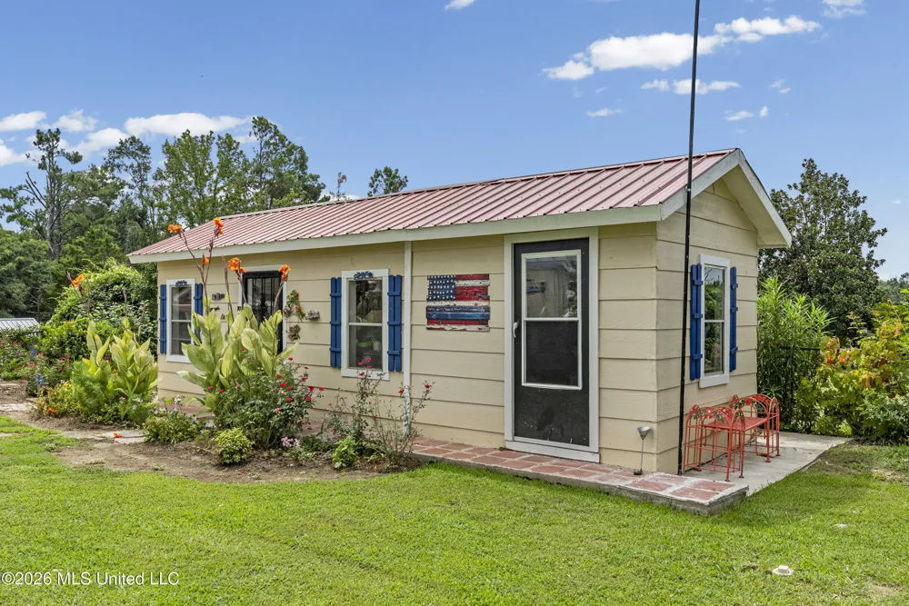 1070 King Road Enid, MS 38927
