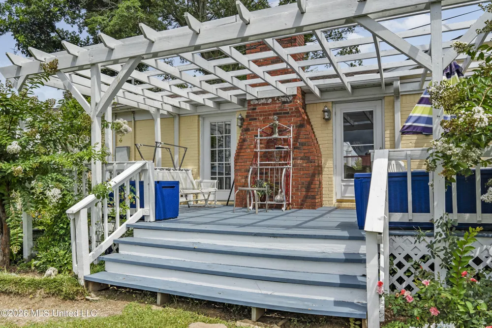 1070 King Road Enid, MS 38927