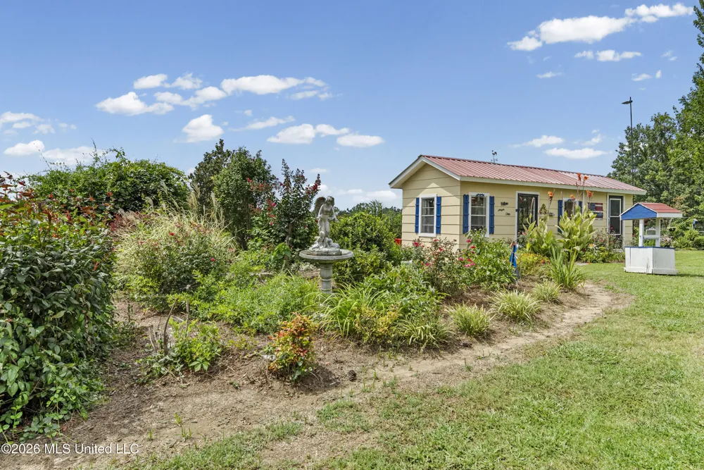 1070 King Road Enid, MS 38927
