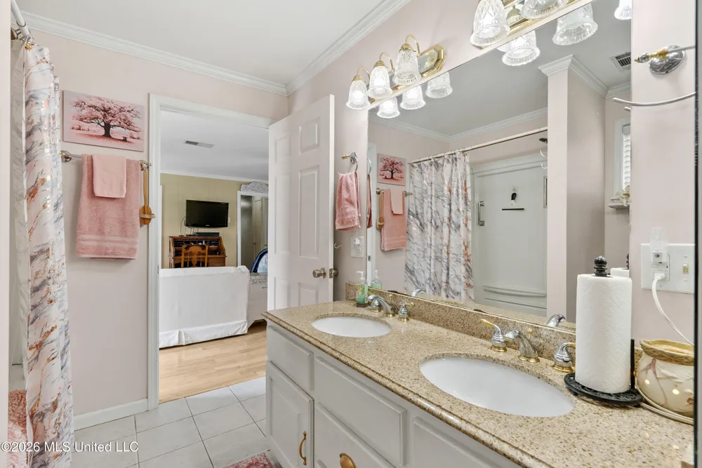 1070 King Road Enid, MS 38927