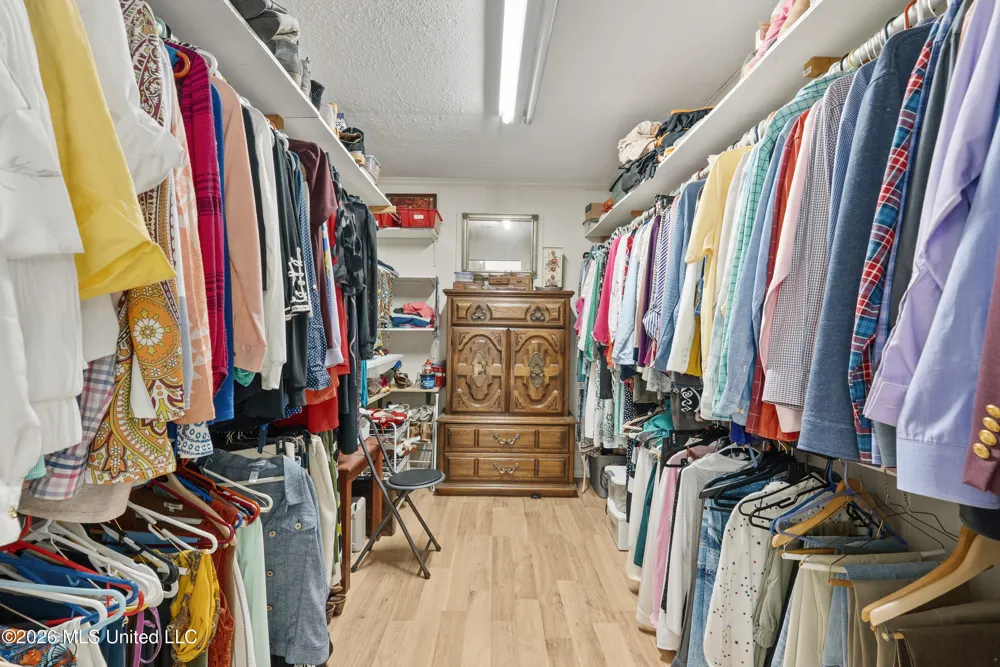 1070 King Road Enid, MS 38927