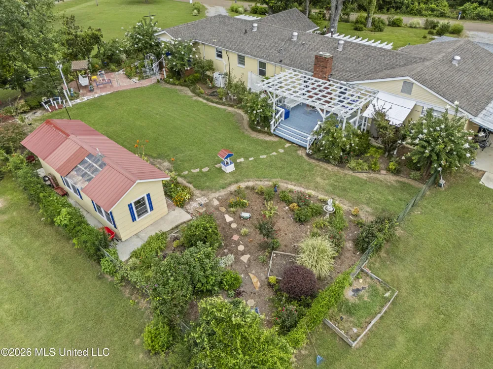 1070 King Road Enid, MS 38927