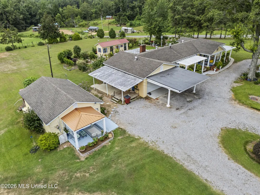 1070 King Road Enid, MS 38927