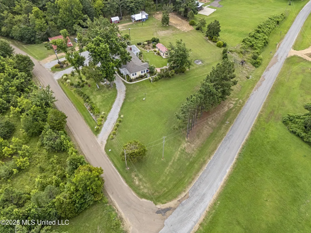 1070 King Road Enid, MS 38927