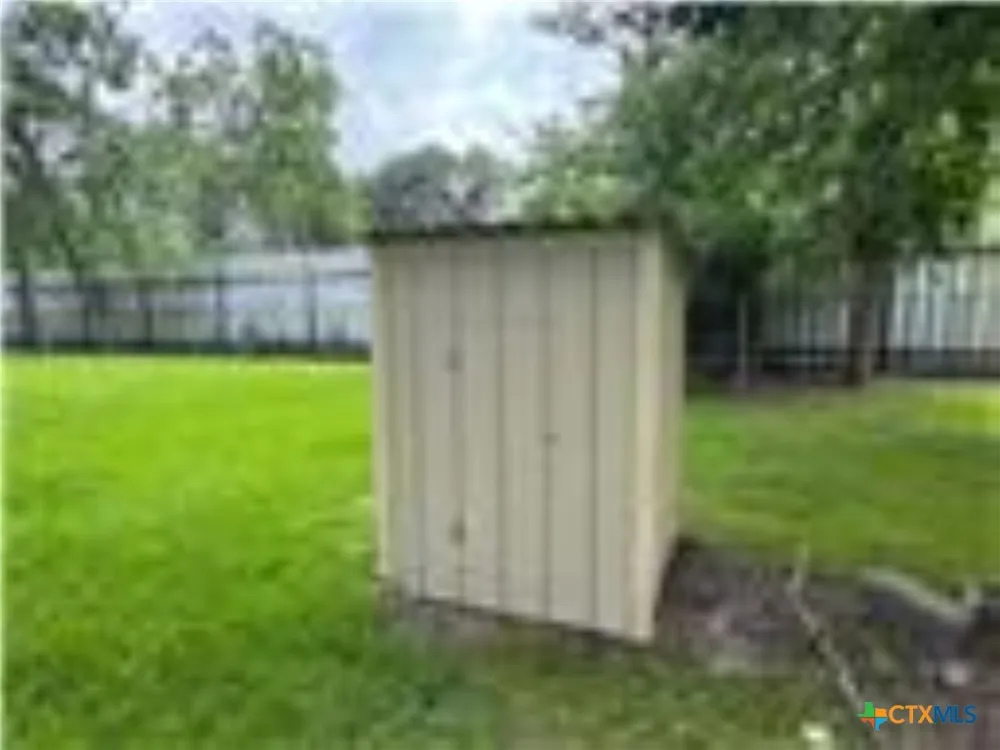 1609 Forrest Drive Wharton, TX 77488
