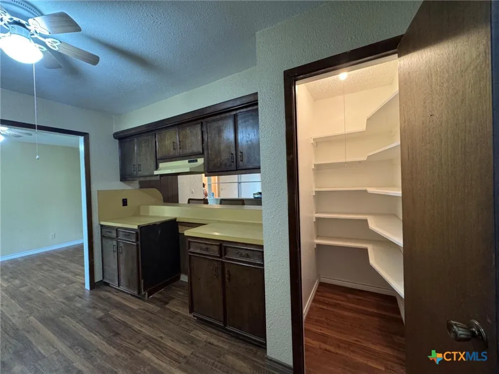 1609 Forrest Drive Wharton, TX 77488