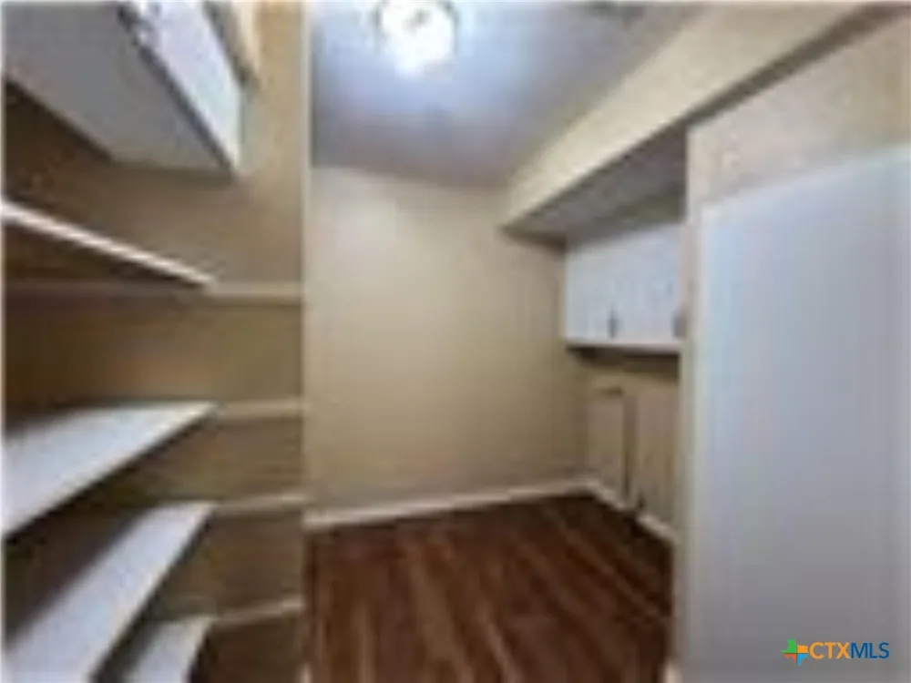 1609 Forrest Drive Wharton, TX 77488