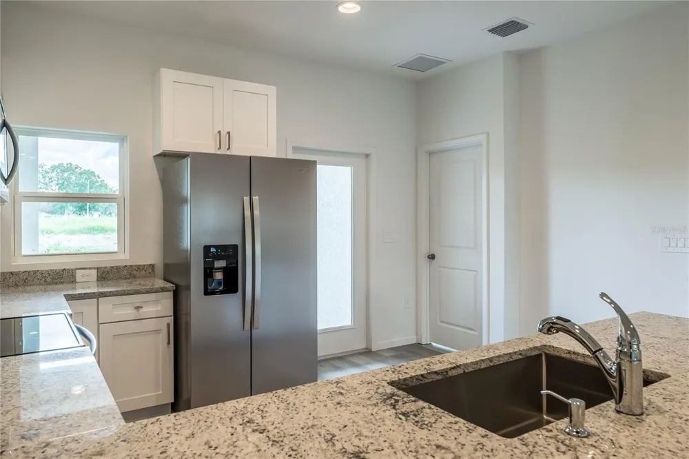 5383 VISTA LAGO DRIVE Orlando, FL 32811
