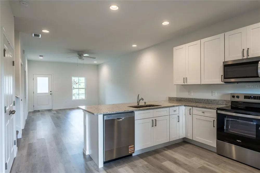 5383 VISTA LAGO DRIVE Orlando, FL 32811