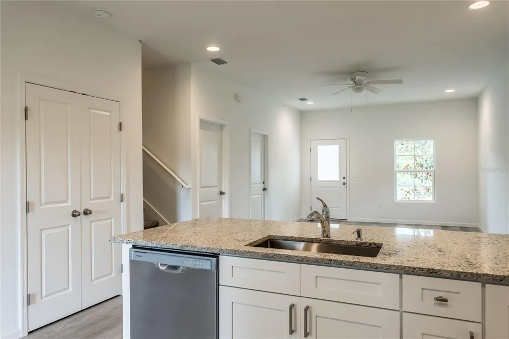 5383 VISTA LAGO DRIVE Orlando, FL 32811