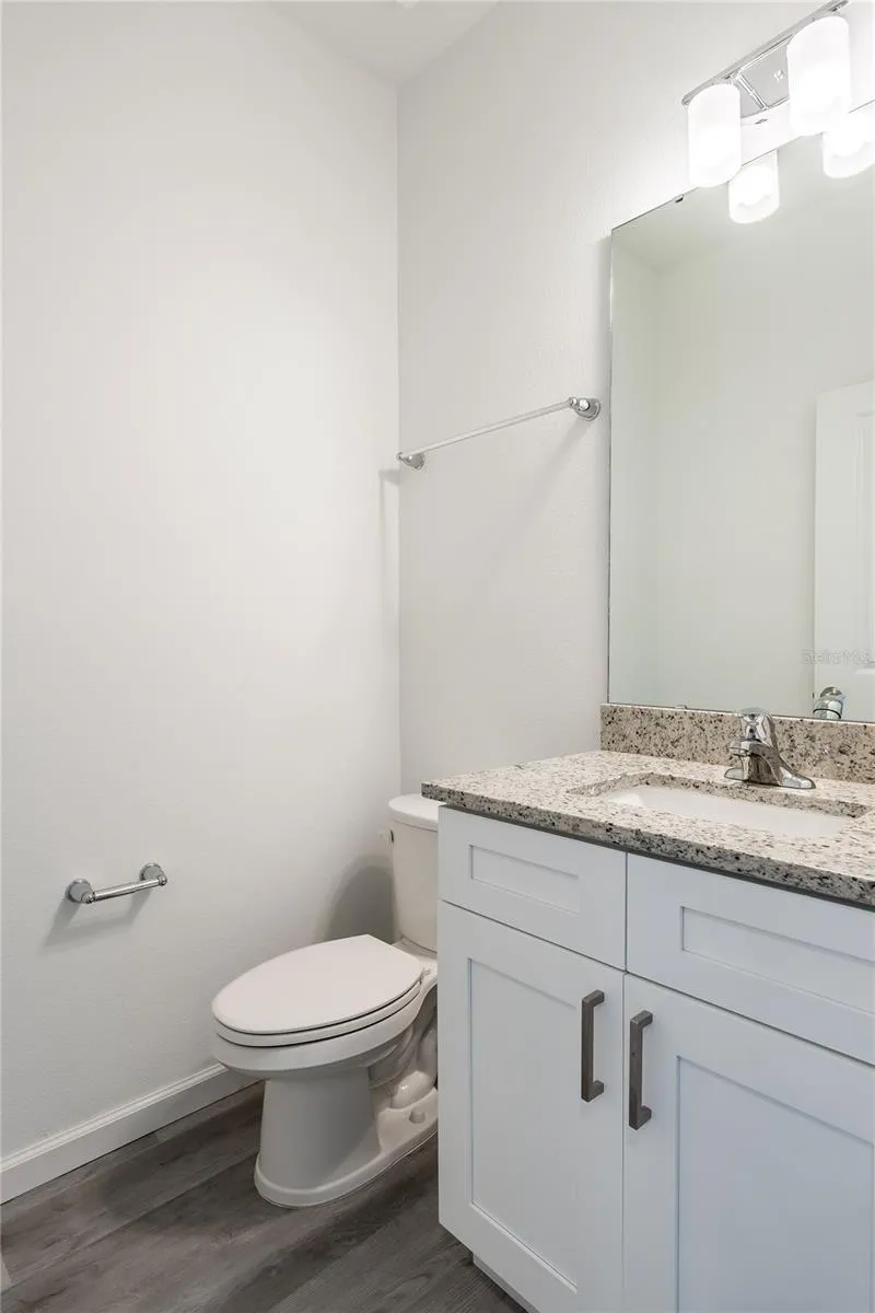 5383 VISTA LAGO DRIVE Orlando, FL 32811