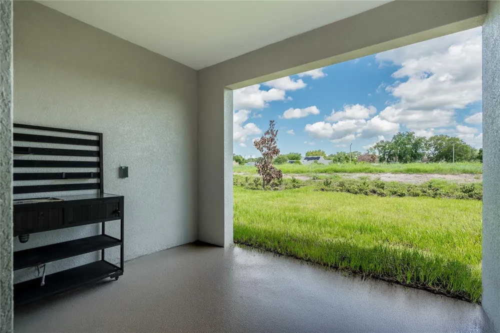 5383 VISTA LAGO DRIVE Orlando, FL 32811