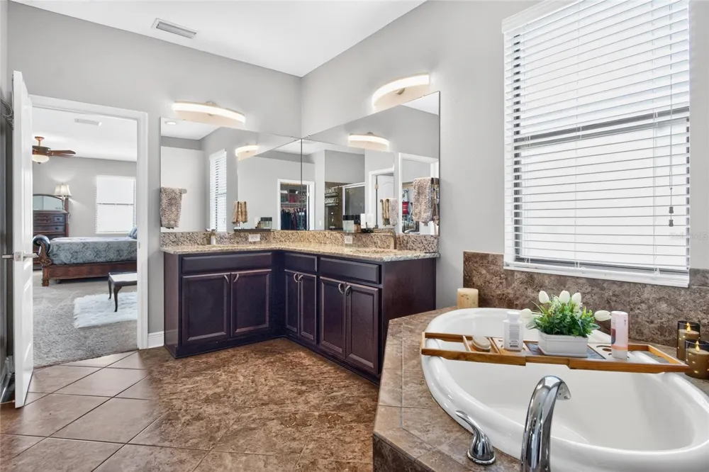 2823 COLEWOOD LANE Dover, FL 33527