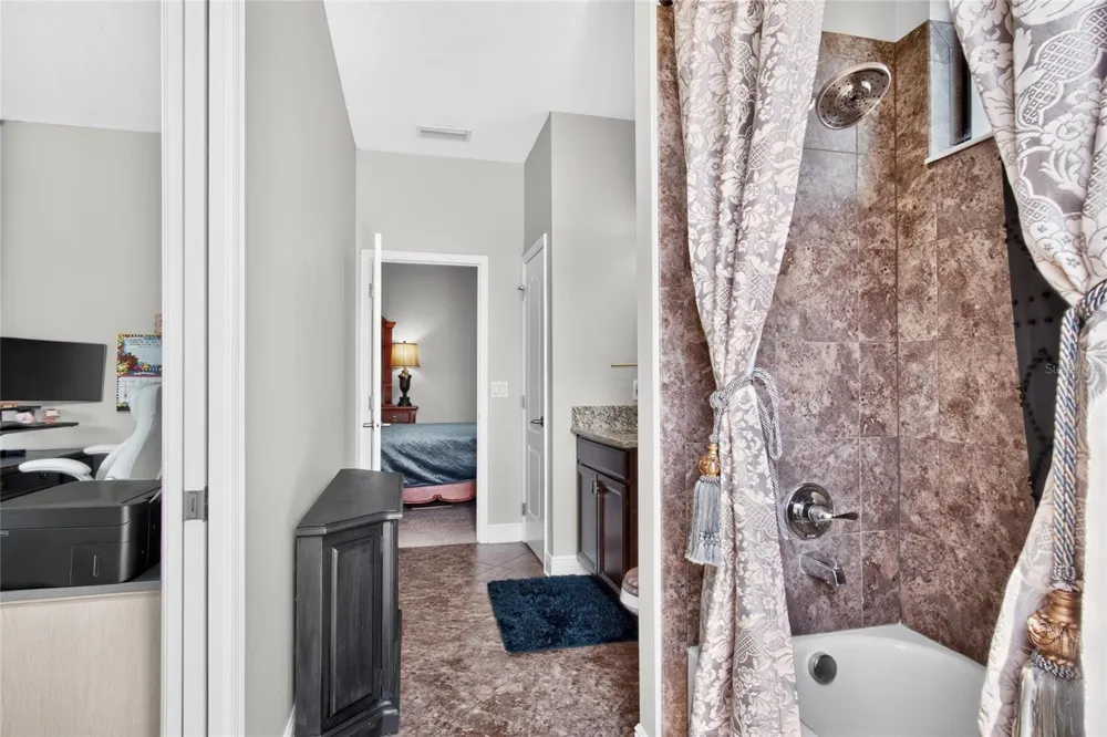2823 COLEWOOD LANE Dover, FL 33527