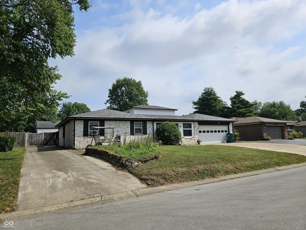 10422 Norman Road Brownsburg, IN 46112