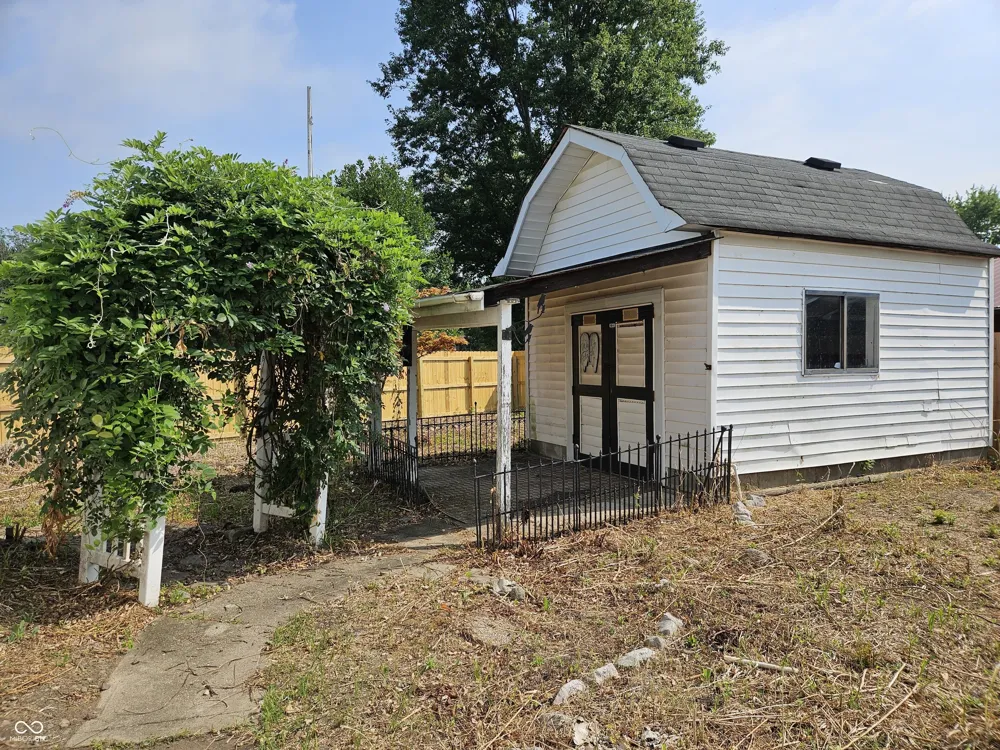 10422 Norman Road Brownsburg, IN 46112