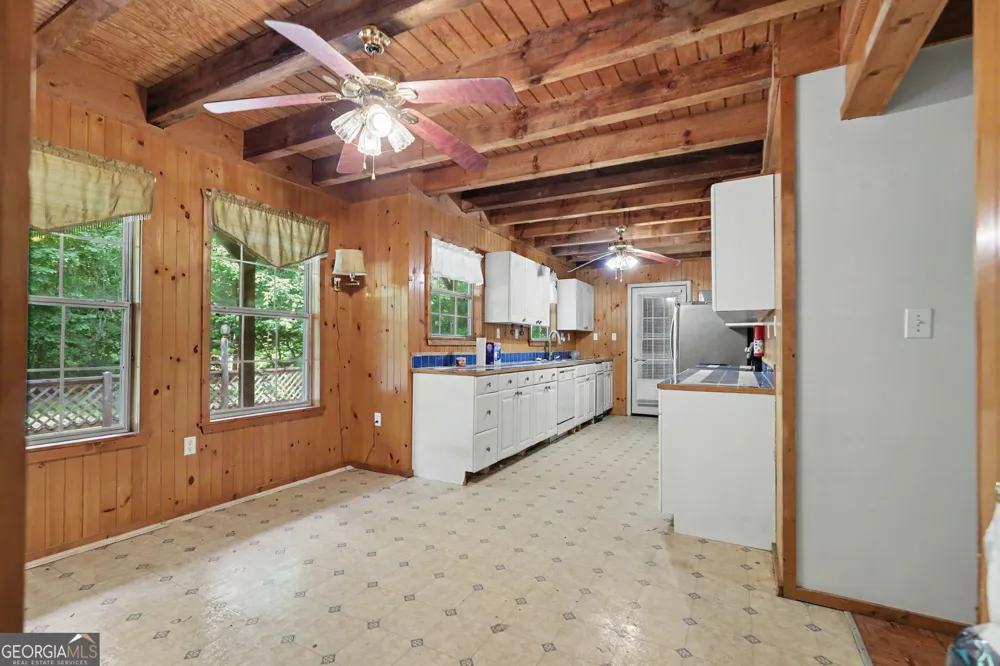 118 Seabrook LN Clayton, GA 30525