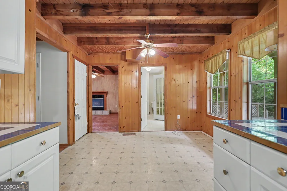 118 Seabrook LN Clayton, GA 30525