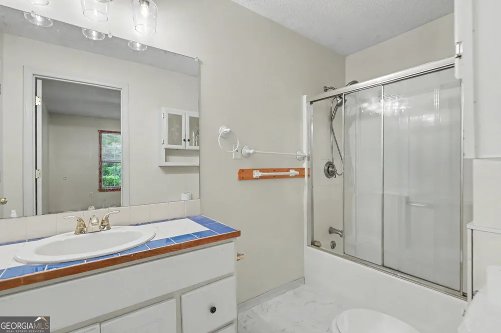 118 Seabrook LN Clayton, GA 30525