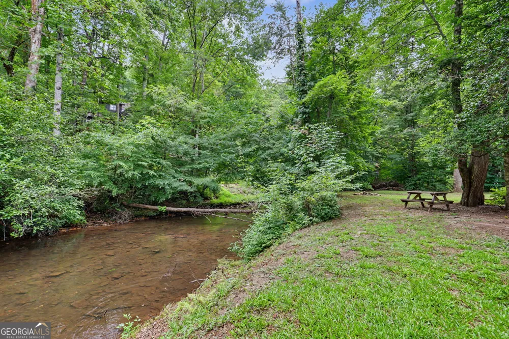 118 Seabrook LN Clayton, GA 30525