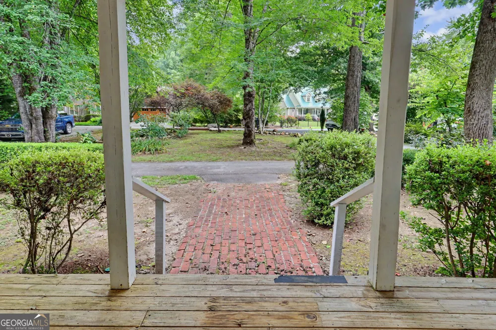 118 Seabrook LN Clayton, GA 30525