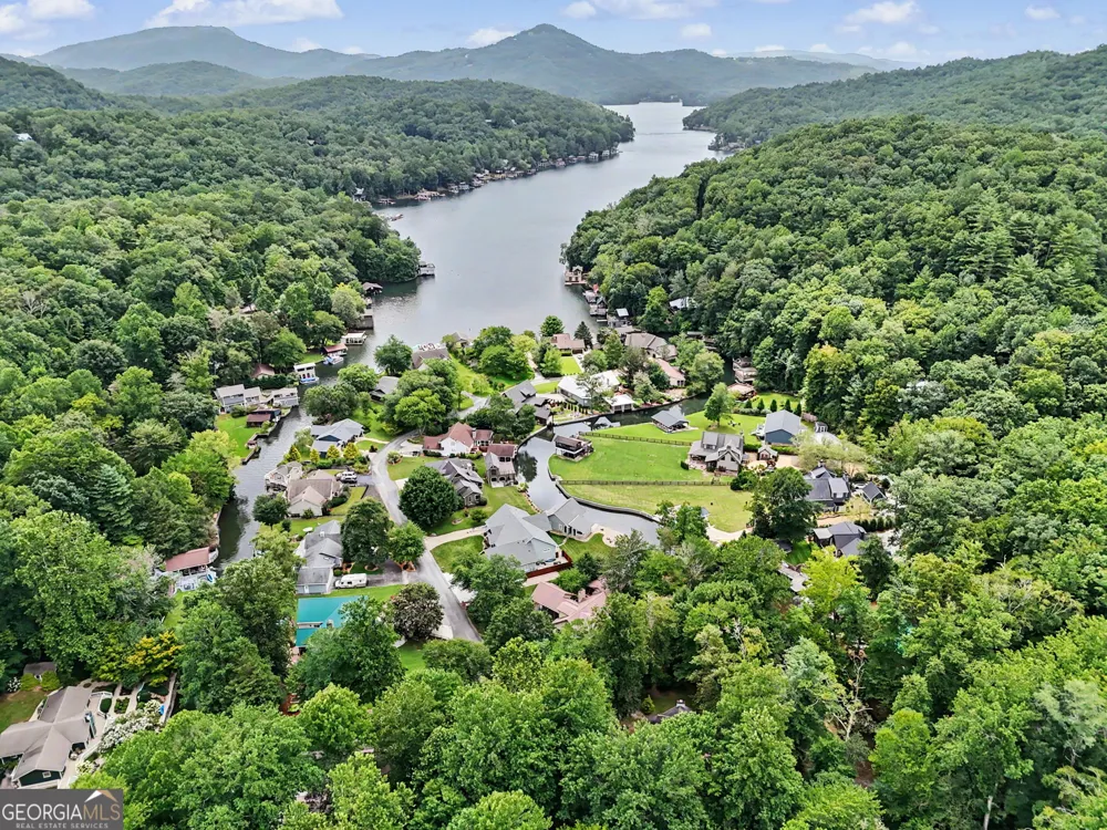 118 Seabrook LN Clayton, GA 30525