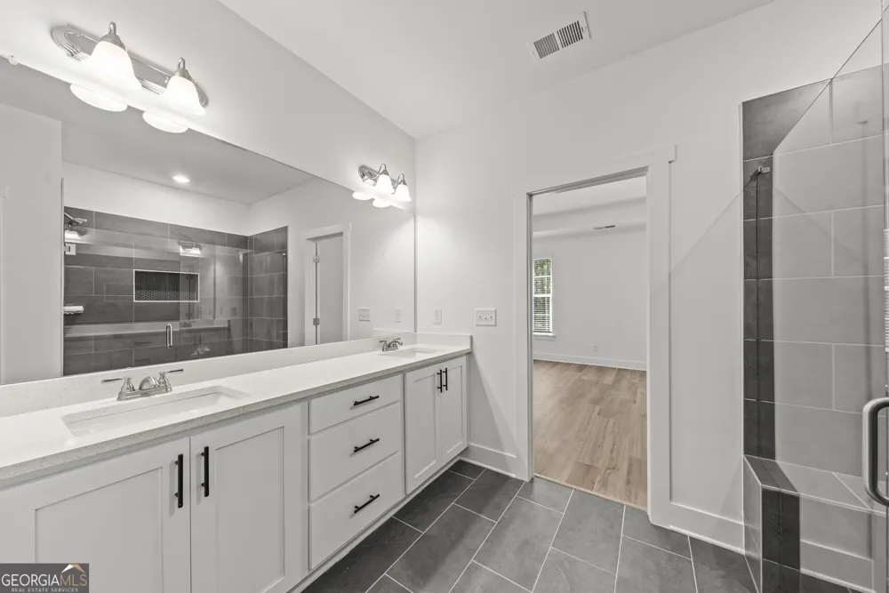 1111 Silverton DR Greensboro, GA 30642