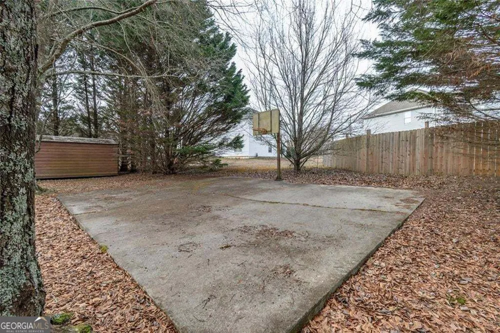 2167 Pixie Rose LN Loganville, GA 30052