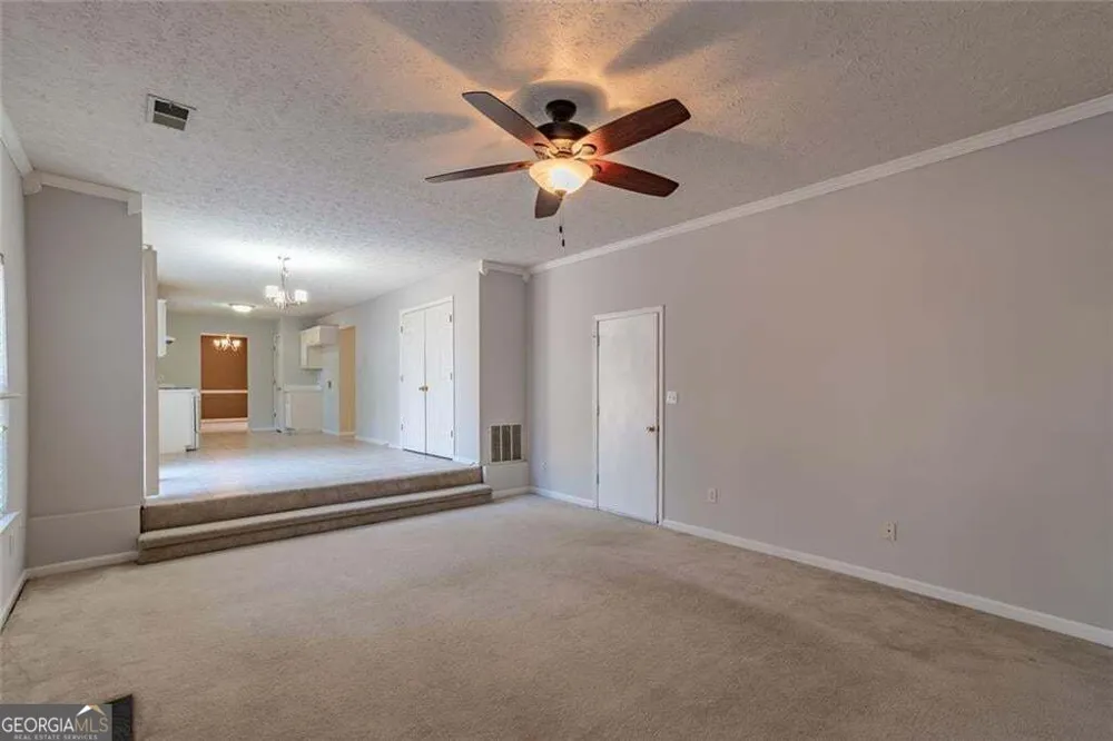 2167 Pixie Rose LN Loganville, GA 30052
