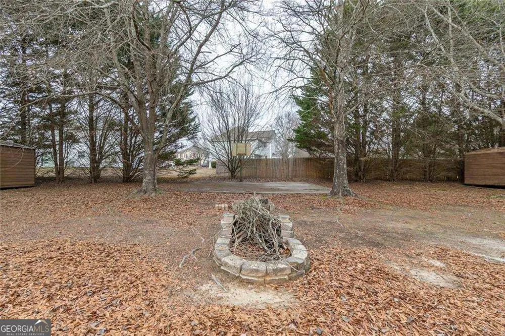 2167 Pixie Rose LN Loganville, GA 30052