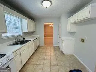 2167 Pixie Rose LN Loganville, GA 30052