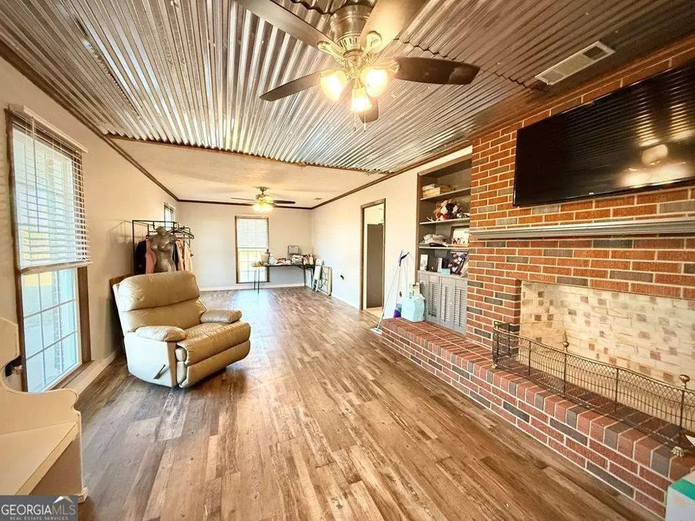 201 Burketts Ferry RD Hazlehurst, GA 31539