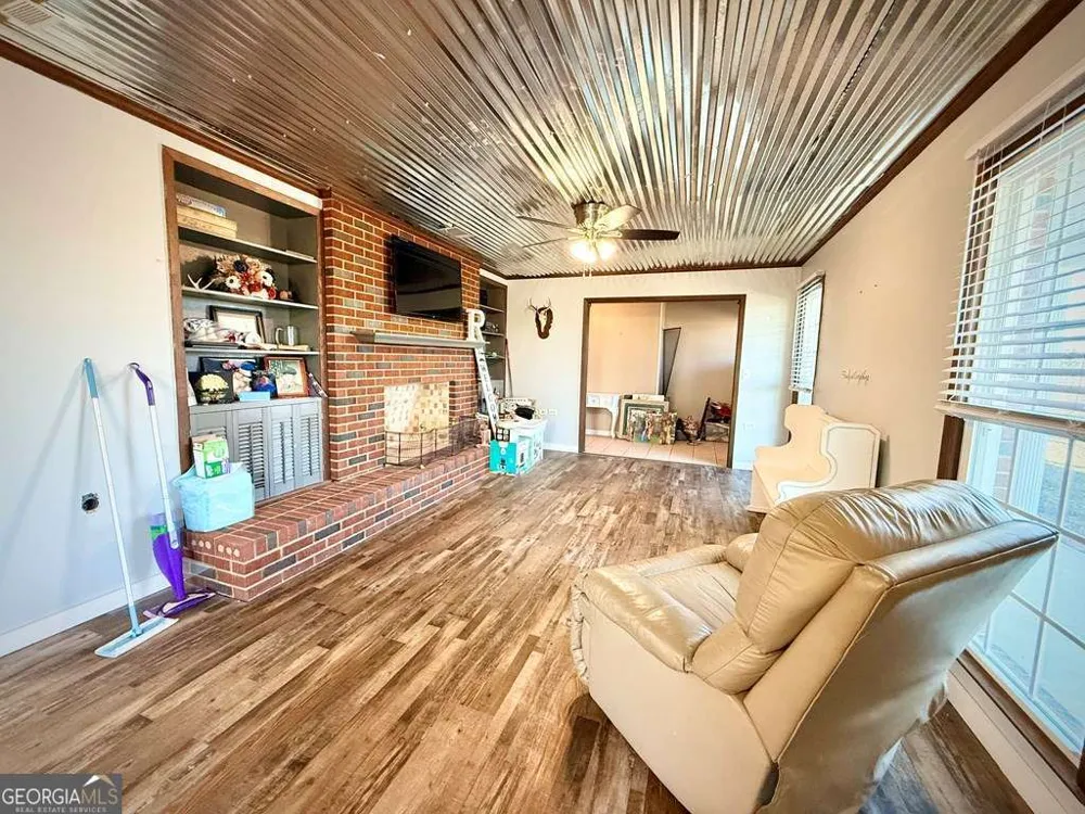 201 Burketts Ferry RD Hazlehurst, GA 31539