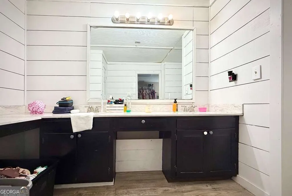 201 Burketts Ferry RD Hazlehurst, GA 31539