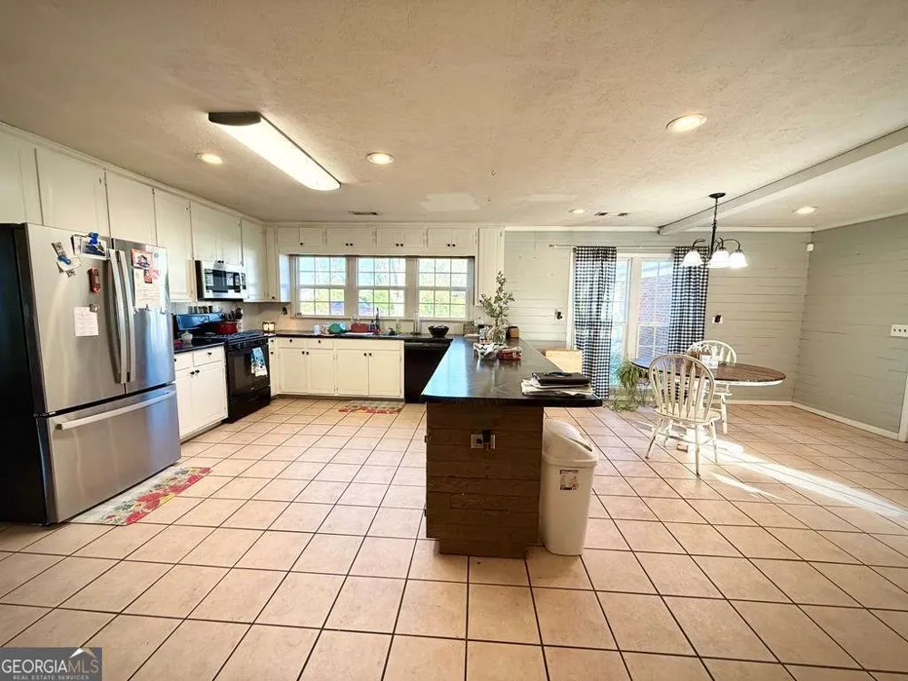 201 Burketts Ferry RD Hazlehurst, GA 31539
