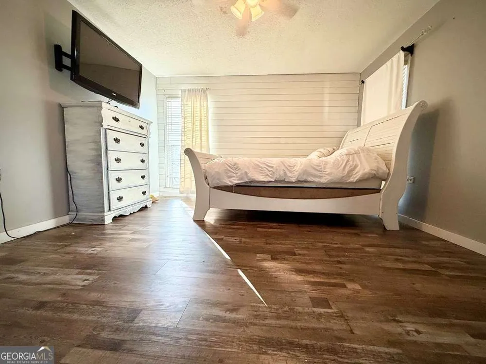 201 Burketts Ferry RD Hazlehurst, GA 31539