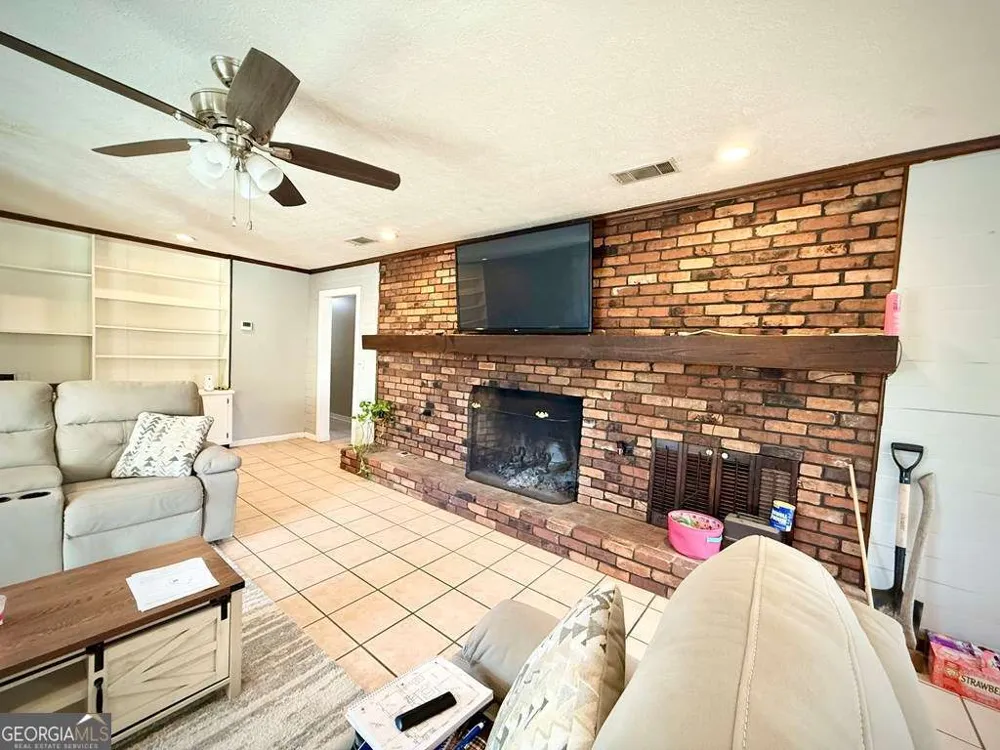 201 Burketts Ferry RD Hazlehurst, GA 31539