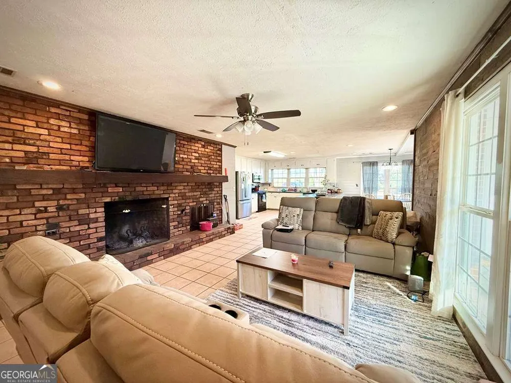 201 Burketts Ferry RD Hazlehurst, GA 31539