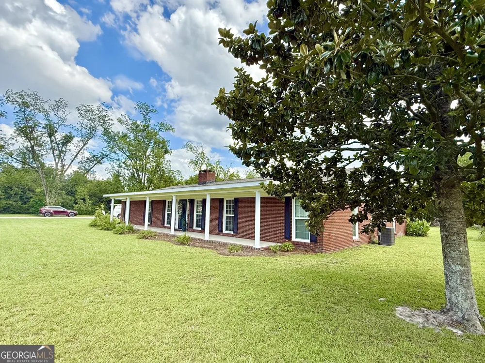 201 Burketts Ferry RD Hazlehurst, GA 31539