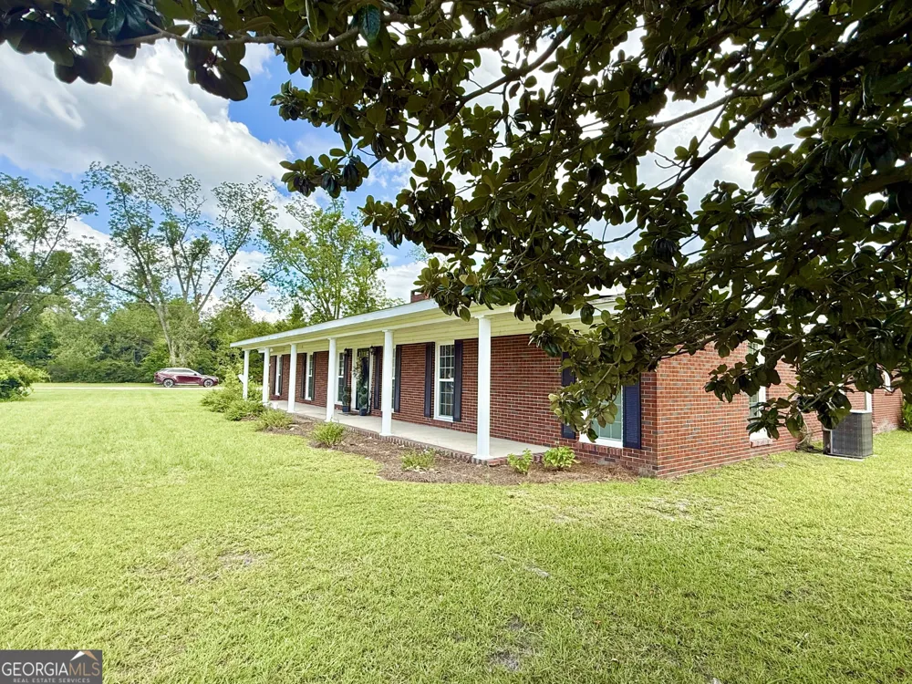 201 Burketts Ferry RD Hazlehurst, GA 31539