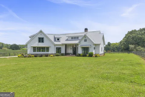 872 Woodlawn RD
