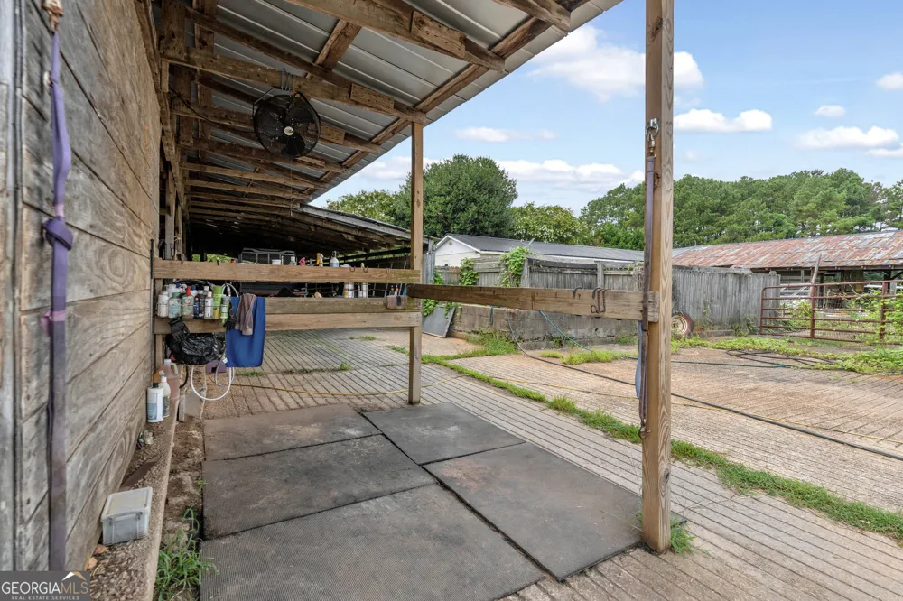 872 Woodlawn RD Mansfield, GA 30055