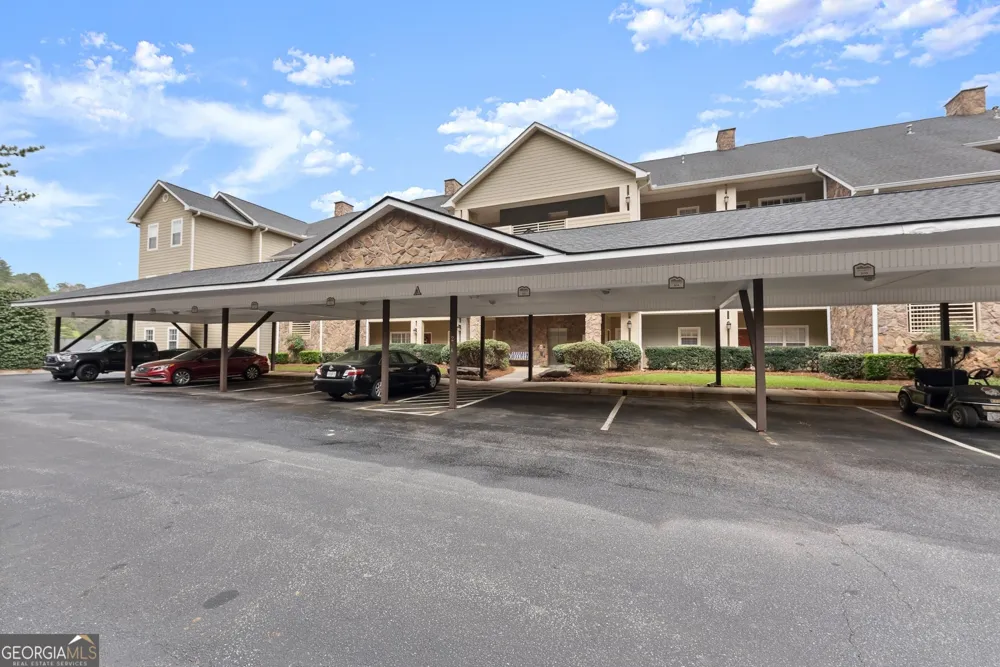20 Gleneagle CT Clayton, GA 30525